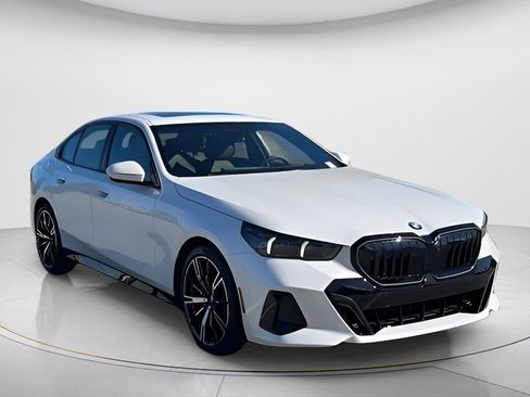 New 2026 BMW 530i w/ M Sport Package image 2