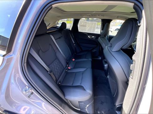 New 2026 Volvo XC60 B5 Plus w/ Climate Package image 27