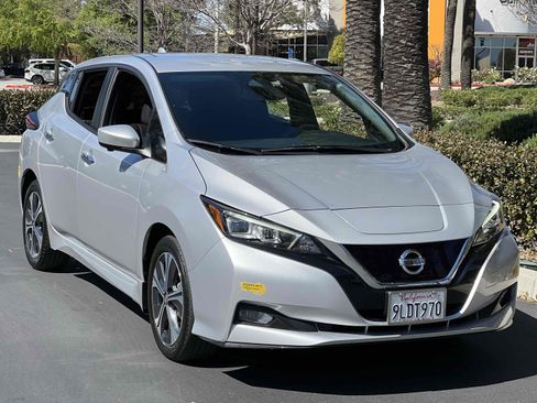 Used 2022 Nissan Leaf SV Plus image 20