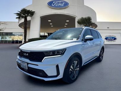 Used 2023 Kia Sorento SX Prestige w/ Panoramic Sunroof Package