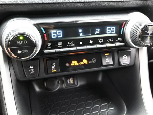 Used 2024 Toyota RAV4 XLE w/ Weather Package AWD/4WD image 29