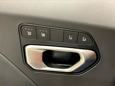 Certified 2025 Kia K4 GT-Line Turbo FWD image 38