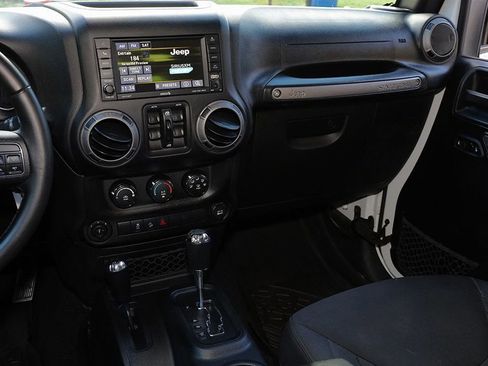 Used 2017 Jeep Wrangler Unlimited Sport w/ Quick Order Package 24S image 37