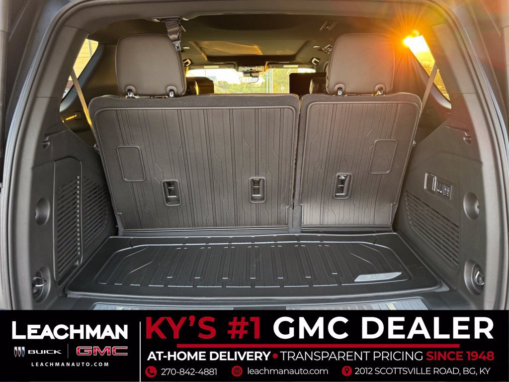 New 2026 GMC Yukon Denali Ultimate w/ LPO, Floor Liner Package AWD/4WD image 29