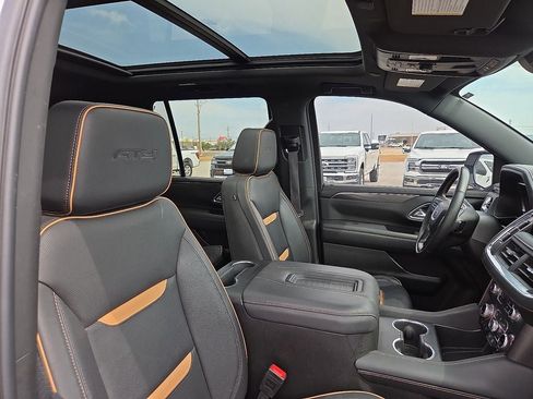 Used 2024 GMC Yukon AT4 AWD/4WD image 12