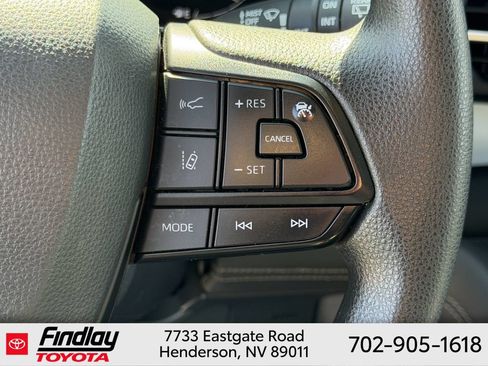 Certified 2025 Toyota Sienna LE FWD image 24