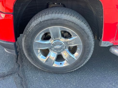 Used 2018 Chevrolet Silverado 1500 LTZ Z71 w/ LTZ Plus Package image 16