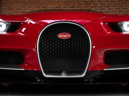 Used 2019 Bugatti Chiron image 8