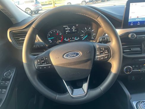 Used 2022 Ford Escape SE w/ Convenience Package FWD image 18