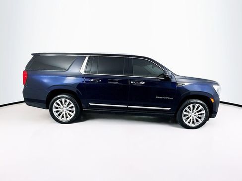 Used 2023 GMC Yukon XL Denali w/ Denali Reserve Package image 11