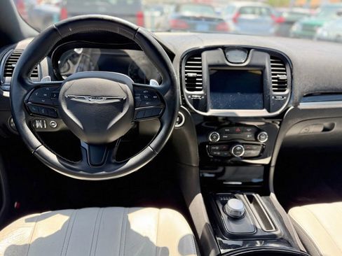 Used 2017 Chrysler 300 S AWD/4WD image 5
