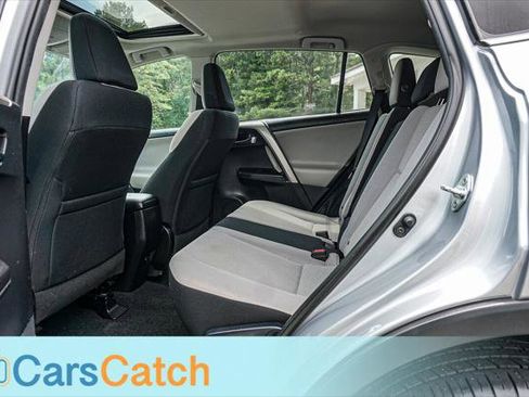 Used 2016 Toyota RAV4 XLE FWD image 23