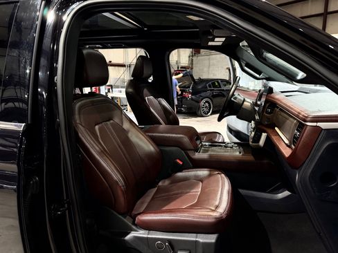 Used 2024 Ford Expedition Max Limited RWD image 27