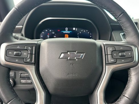Used 2022 Chevrolet Tahoe Z71 w/ Z71 Off-Road Package AWD/4WD image 34