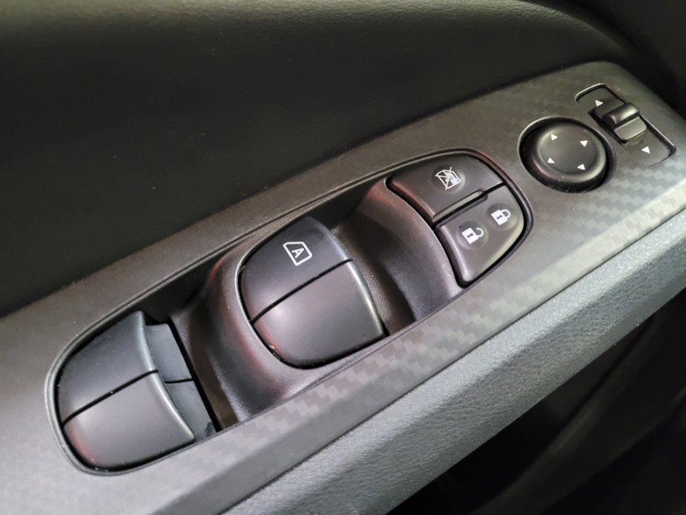 Used 2025 Nissan Altima 2.5 SV FWD image 27