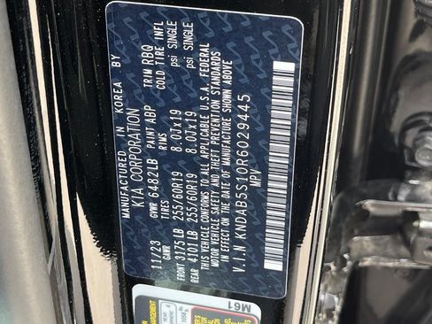 Used 2024 Kia EV9 Light Long Range RWD image 21