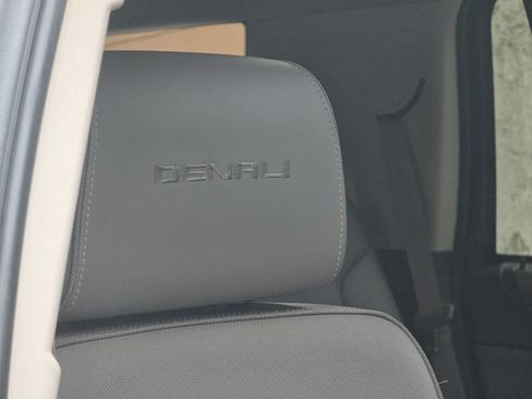 Used 2015 GMC Yukon Denali w/ Premium Package image 78