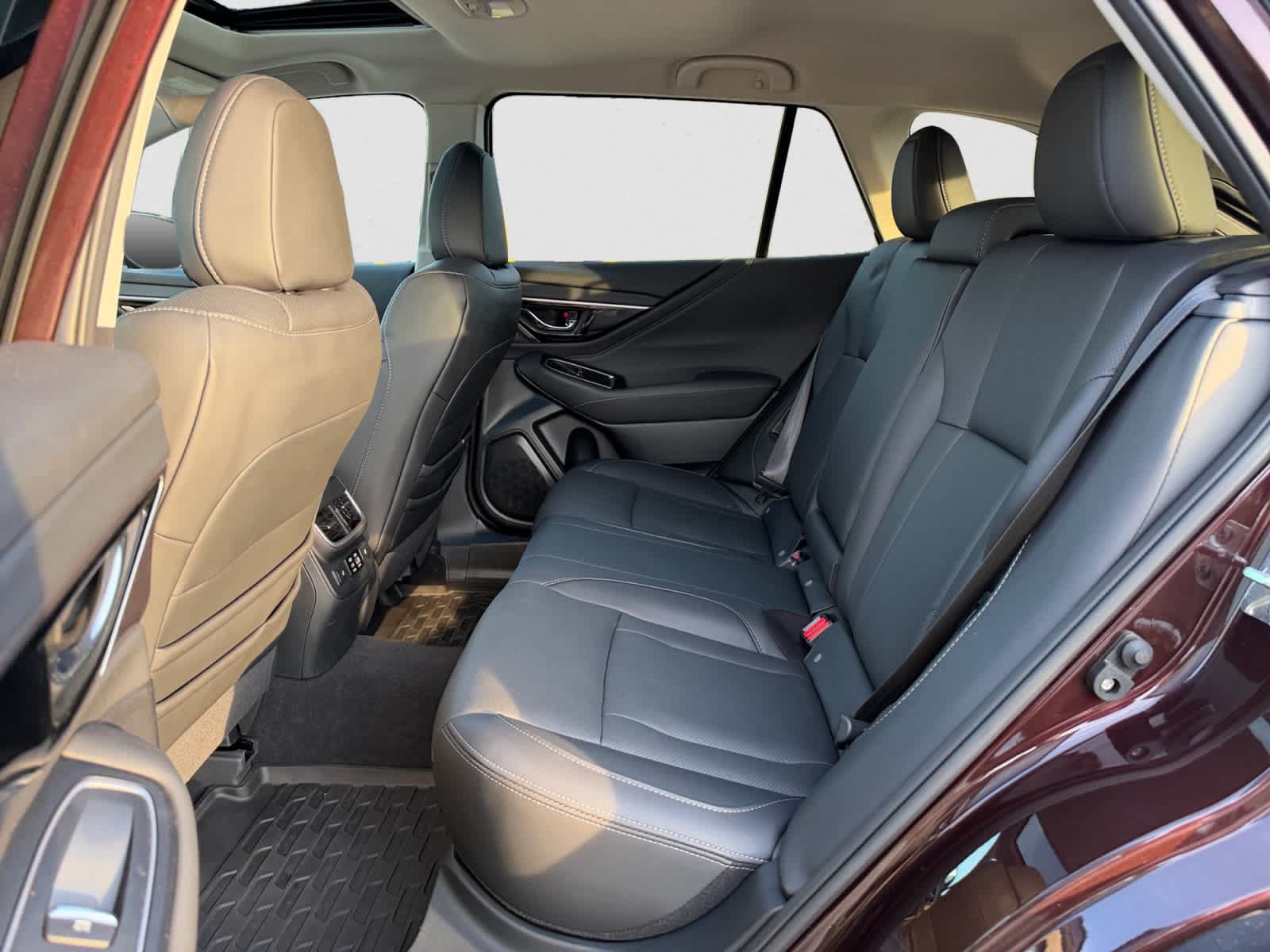 Certified 2024 Subaru Outback Touring AWD/4WD image 11