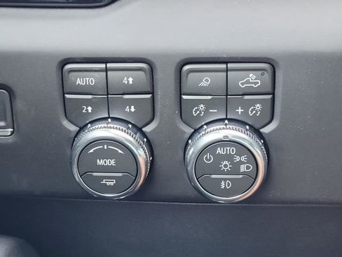 New 2026 GMC Sierra 1500 AT4 w/ AT4 Premium Package AWD/4WD image 18