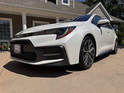 Used 2020 Toyota Corolla XSE FWD image 24
