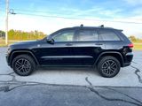 Used 2018 Jeep Grand Cherokee Trailhawk w/ Trailhawk Luxury Group image 2