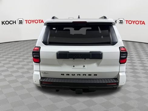 Used 2025 Toyota 4Runner TRD Off-Road Premium w/ Tow Technology Package AWD/4WD image 7