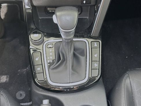 Certified 2024 Kia Seltos EX AWD/4WD image 17