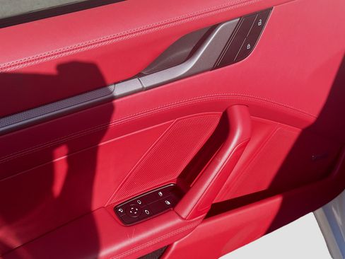 Used 2022 Porsche 911 Carrera S w/ Sport Package image 14