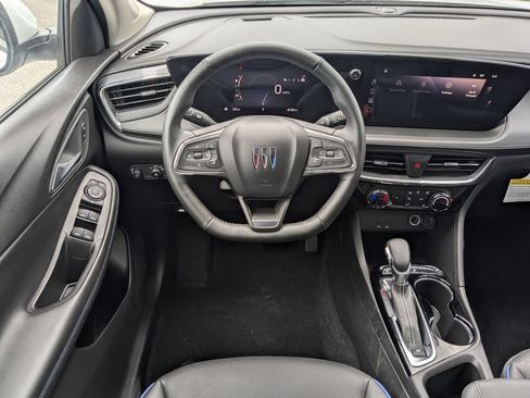 Used 2025 Buick Encore GX Sport Touring w/ Comfort Package FWD image 18