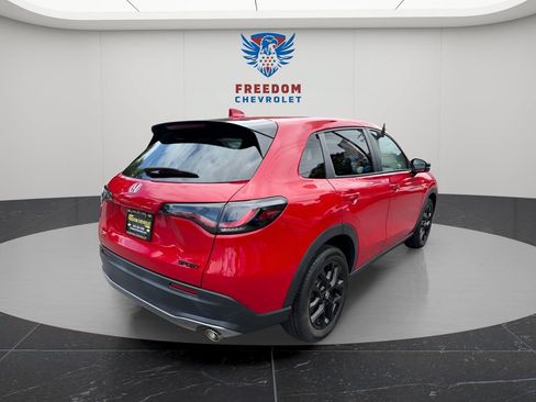 Used 2024 Honda HR-V Sport image 6