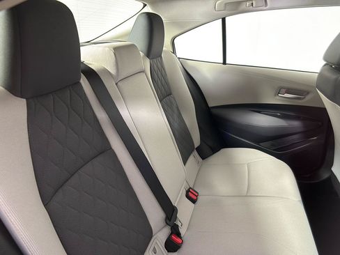 Used 2020 Toyota Corolla LE w/ LE Convenience Package FWD image 17