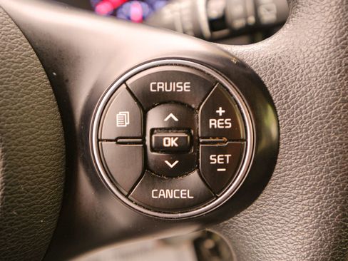 Used 2022 Kia Soul LX w/ Technology Package image 35