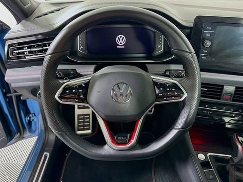 Used 2025 Volkswagen Jetta GLI Autobahn FWD image 12