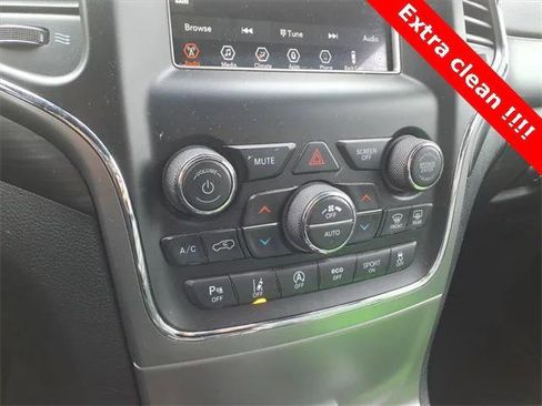 Certified 2020 Jeep Grand Cherokee Laredo image 16