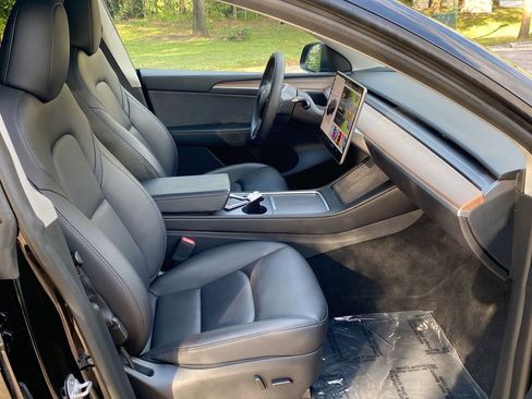 Used 2023 Tesla Model Y Performance image 30