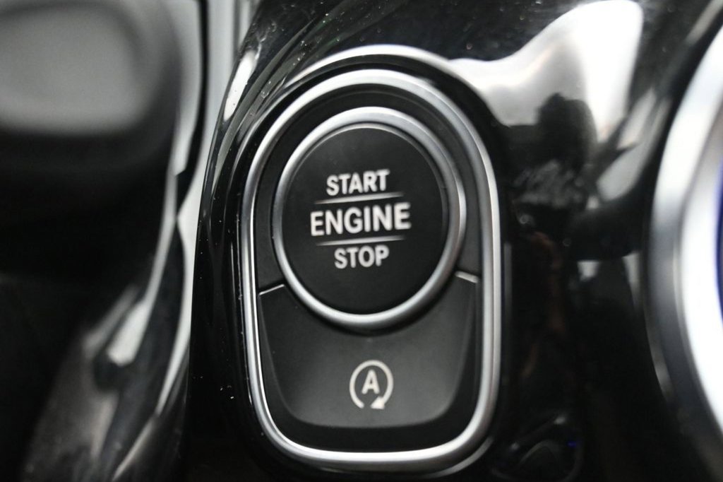 Used 2022 Mercedes-Benz GLA 250 4MATIC image 39