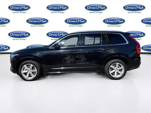 Used 2021 Volvo XC90 T5 Momentum w/ Climate Package image 5