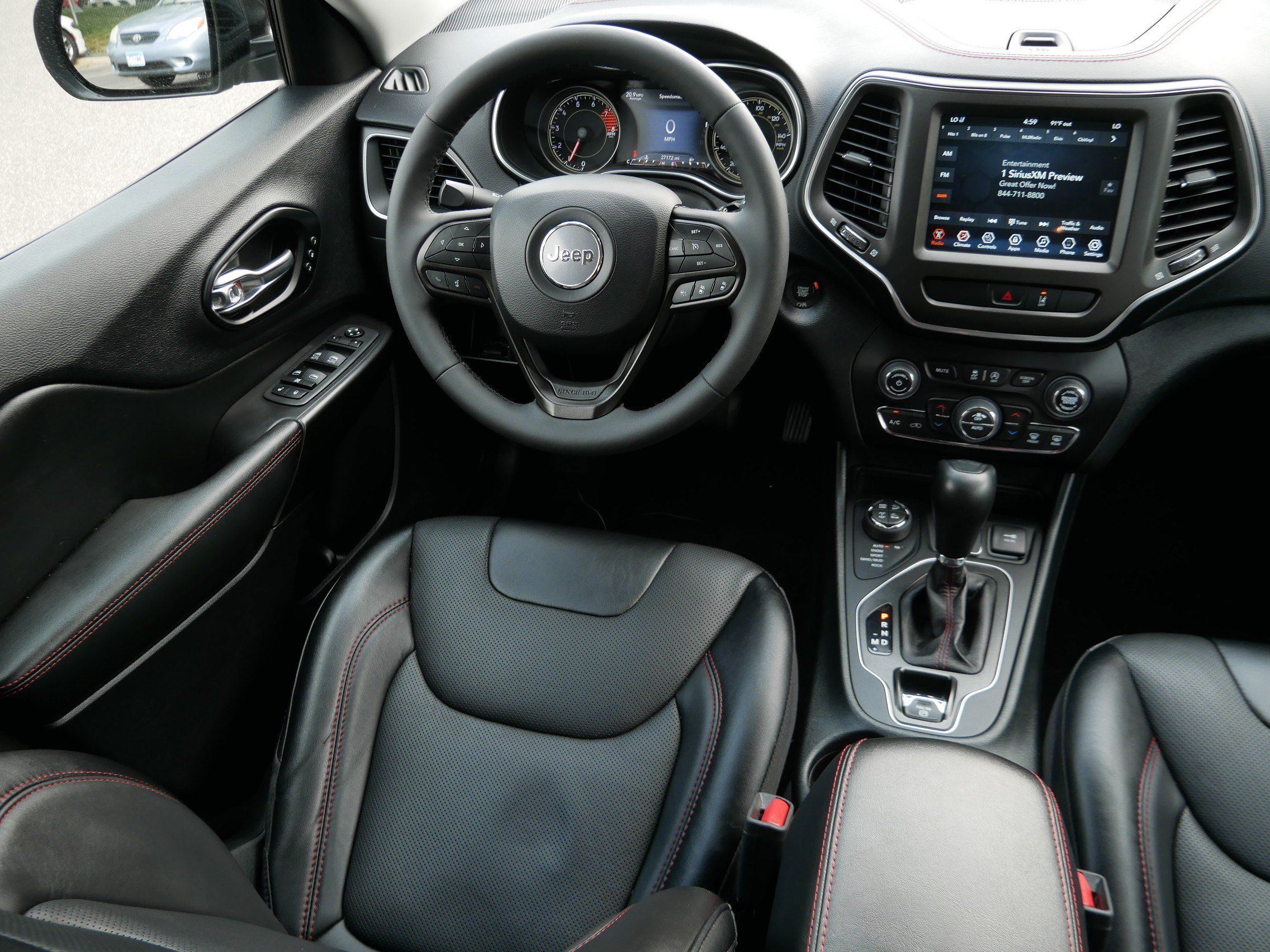 Used 2022 Jeep Cherokee Trailhawk w/ Premium Leather Package AWD/4WD image 9