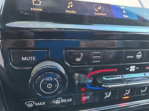 Used 2021 Jeep Grand Cherokee L Limited image 25