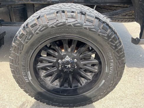 Used 2019 Chevrolet Silverado 1500 LT AWD/4WD image 7