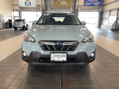 Used 2023 Subaru Crosstrek 2.0i Premium AWD/4WD image 2