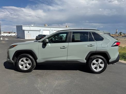 Used 2021 Toyota RAV4 XLE AWD/4WD image 6