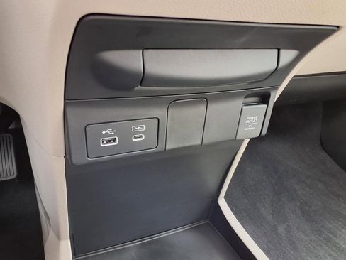 Used 2026 Honda Odyssey EX-L image 13