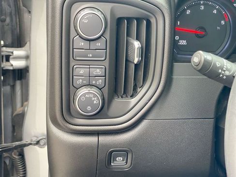 Certified 2025 Chevrolet Silverado 2500 Custom w/ Custom Value Package image 18