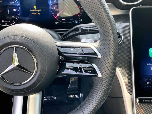 Used 2025 Mercedes-Benz C 300 4MATIC Sedan image 24