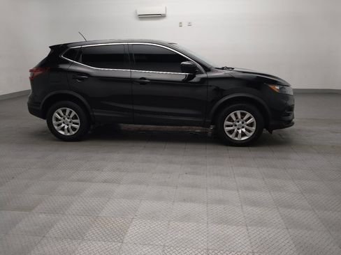 Used 2020 Nissan Rogue Sport S FWD image 11