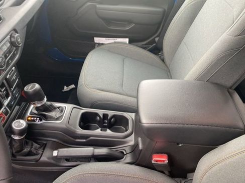 New 2026 Jeep Gladiator Willys AWD/4WD image 16