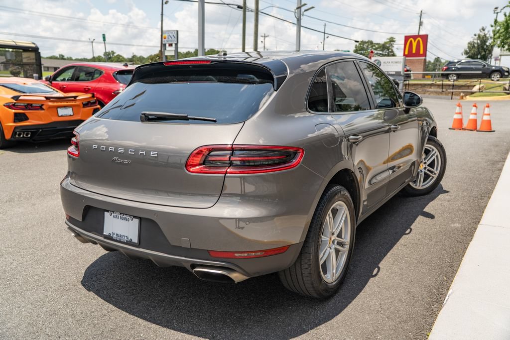 Used 2018 Porsche Macan AWD/4WD image 9