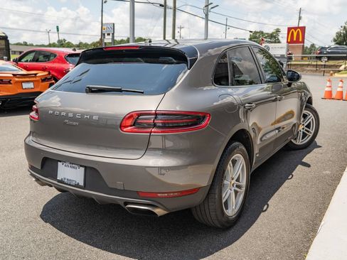 Used 2018 Porsche Macan AWD/4WD image 9