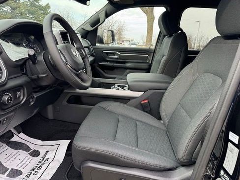 New 2026 RAM 1500 Big Horn AWD/4WD image 9